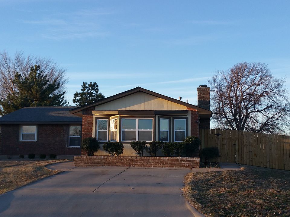 1st image of 5730 NW Chestnut Ln