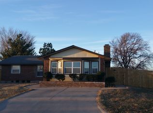 5730 NW Chestnut Ln, Lawton, OK 73505