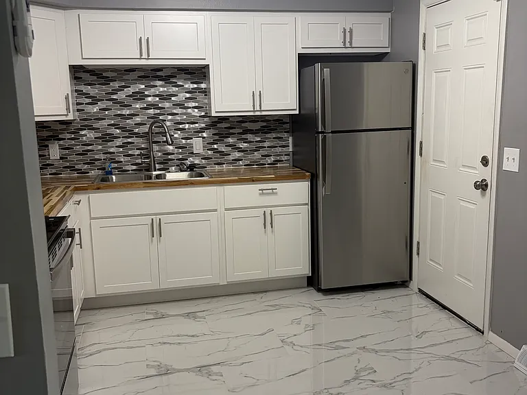 3008 Aquadale Ln — Photo 1