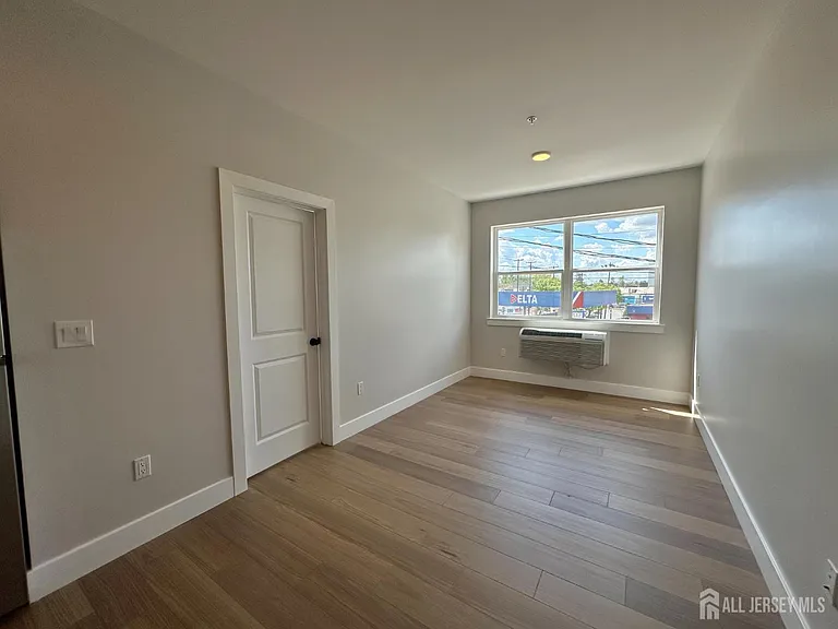 213 French St #4 — Photo 4