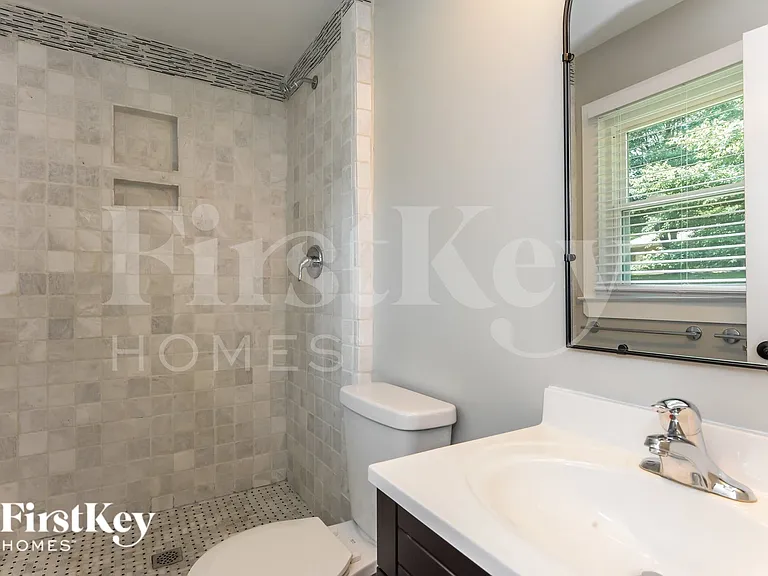 524 Jasin Dr — Photo 13