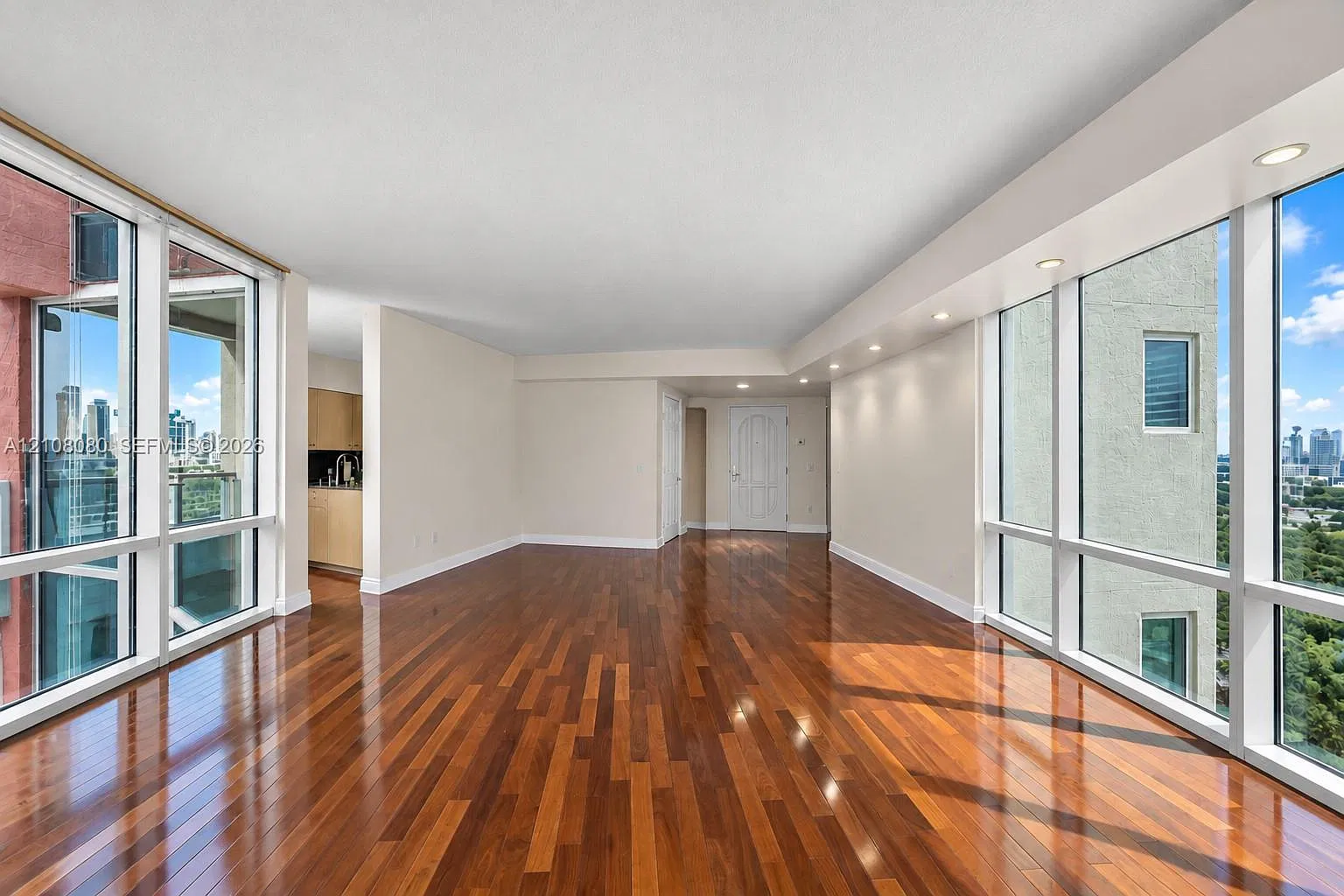3370 Hidden Bay Dr — Photo 2