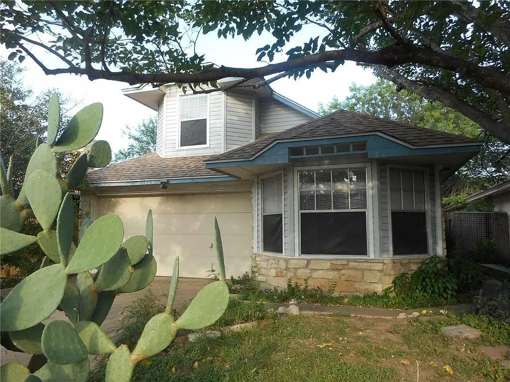 3 bed, 2.0 bath, 1313 sqft, $1,650 — Photo 2