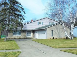 14412 Oakland Park Dr, Strongsville, OH 44136