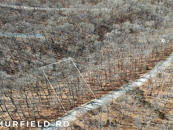 3rd image of 916 Muirfield Dr