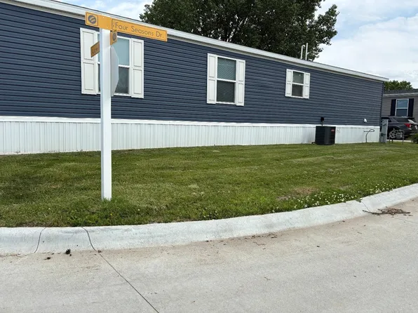 2050 Four Seasons Dr, Ankeny, IA