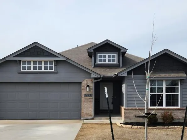 2223 Champoli Dr, Choctaw, OK 73020
