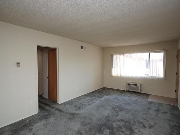 5th image of 1308 Huntington Dr #4
