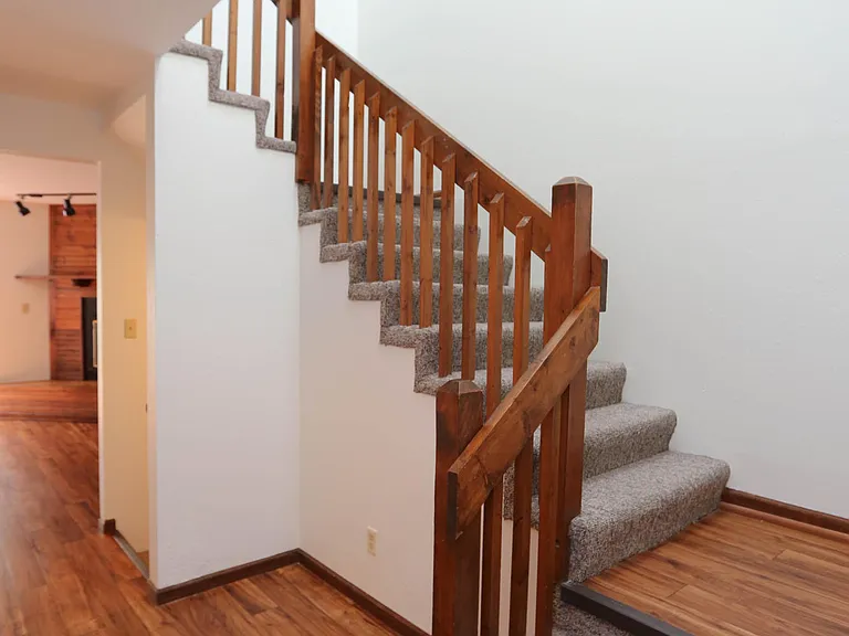 439 Foxfire Dr — Photo 14