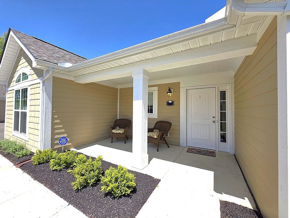 1st image of 146 Narragansett Dr