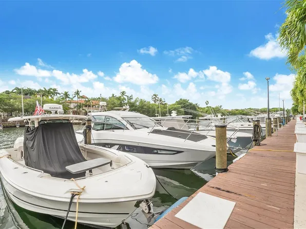 90 Edgewater Dr Penthouse 14, Miami, FL 33133