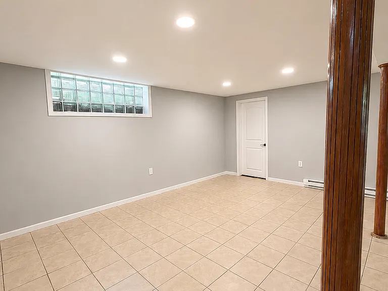 Open Concept Living Room (empty)