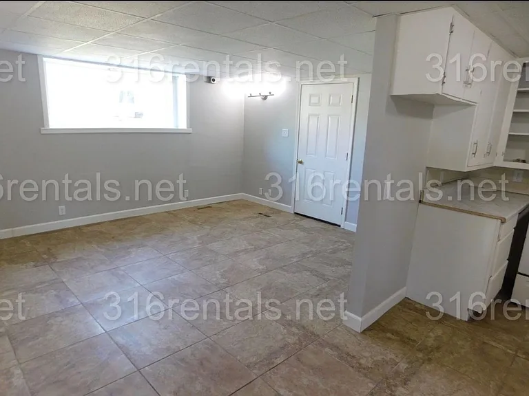 Broadview Apartments — Photo 5
