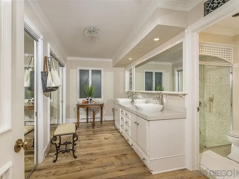 Master Bath/Spa