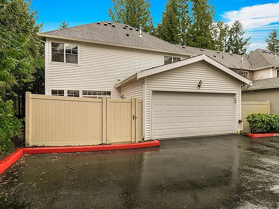 3rd image of 310 227th Ln NE #149