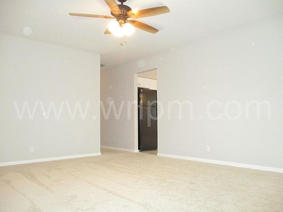 5th image of 21 Wyndham Dr