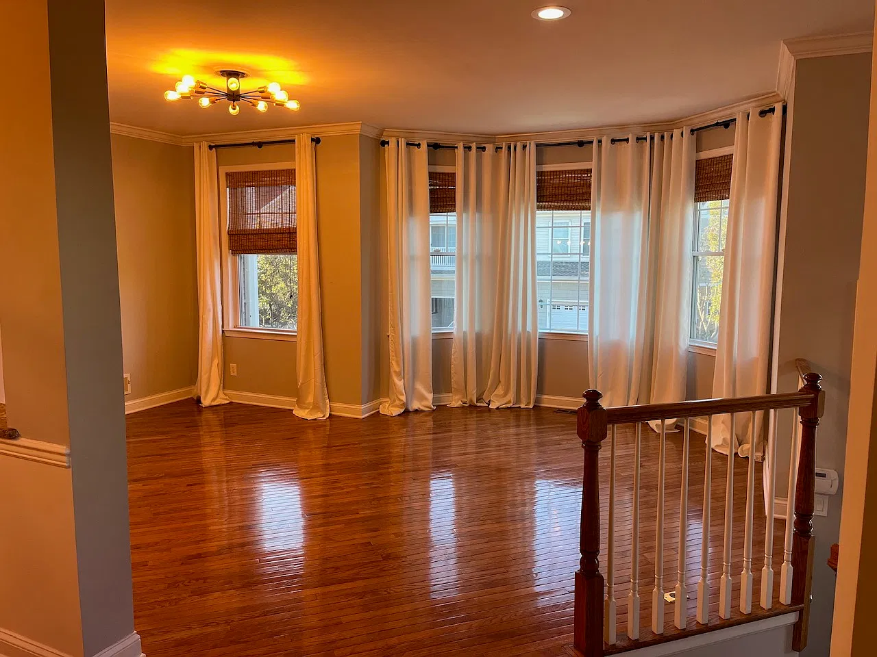 3 bed, 3089 sqft, $4,300 — Photo 2