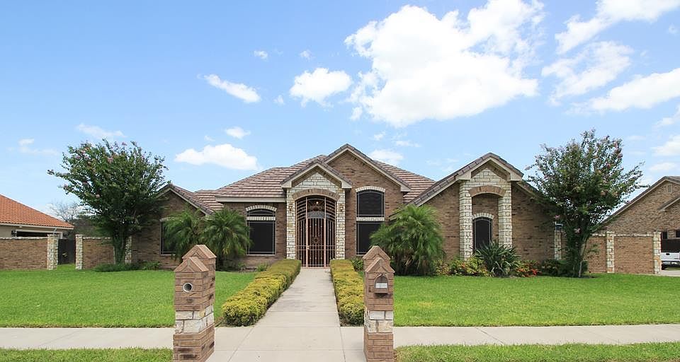 1st image of 3102 Driftwood Ln