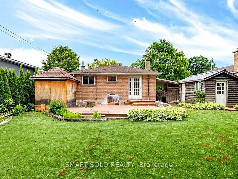 10 Holman Cres #LOWER — Photo 9