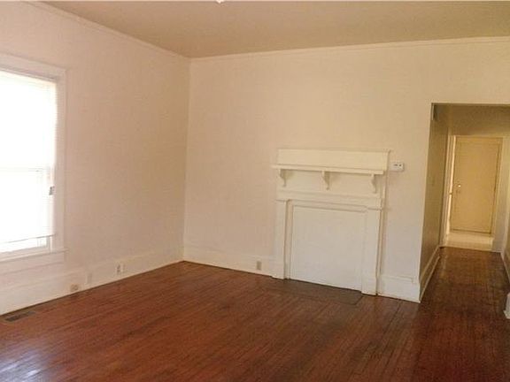 2nd image of 1533 Willomore St