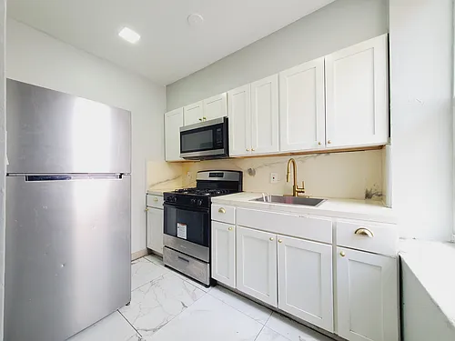 117 Wade St Photo 1