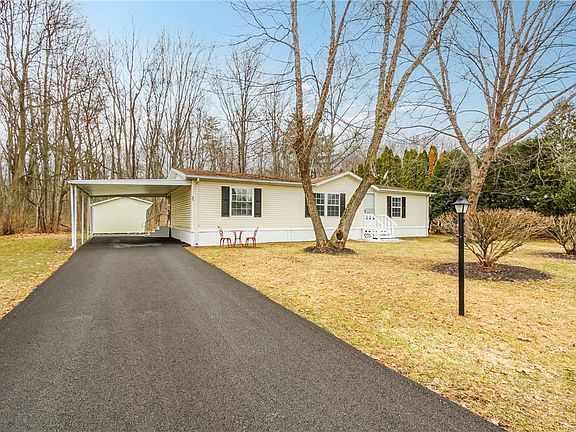 4th image of 1021 Waterloo Geneva Rd