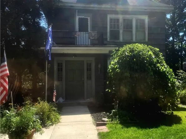 41 Lawrence Ave, Bradford, PA 16701