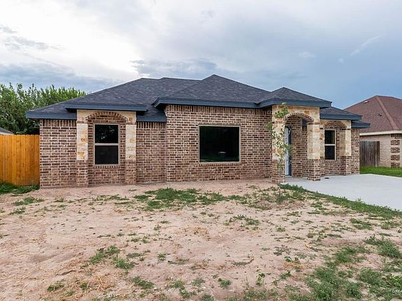 2nd image of 2305 Cedro Dr