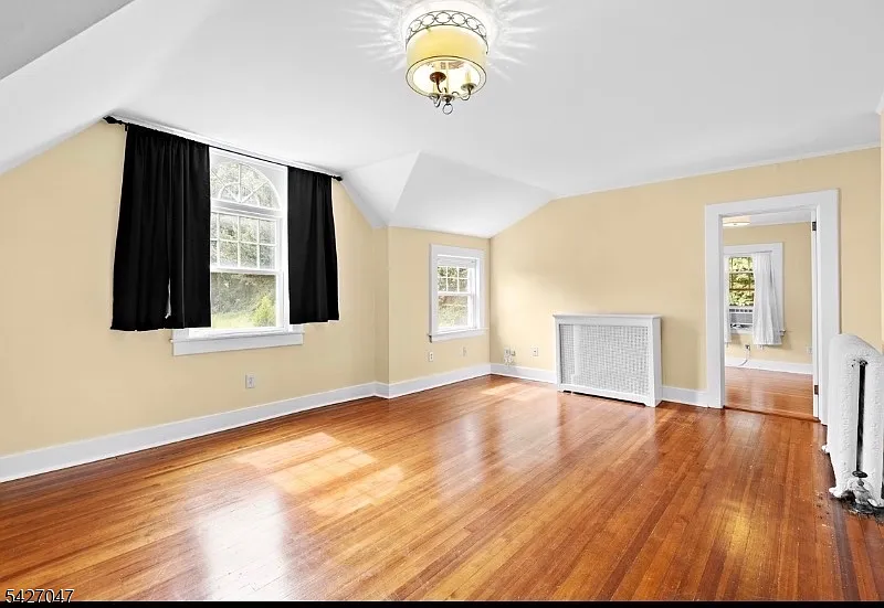 Building Photo - 74 S Mountain Ave #CH