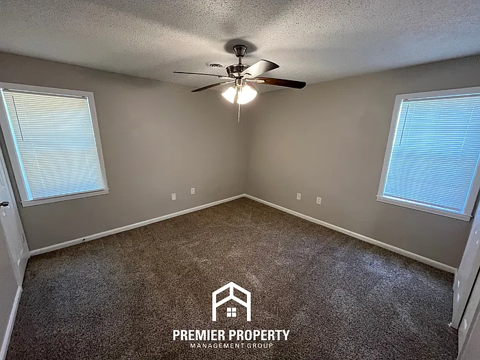 3165 Mackham Ave — Photo 10