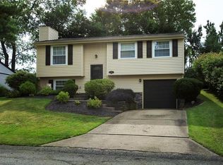 2619 Fox Chase Ct, Bridgeville, PA