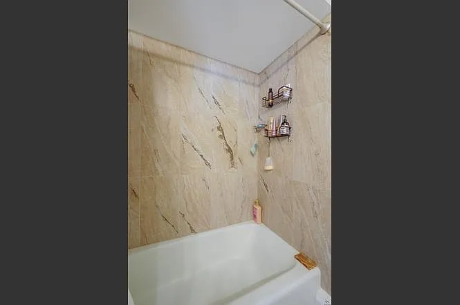 7403 W 71st St #2E — Photo 11