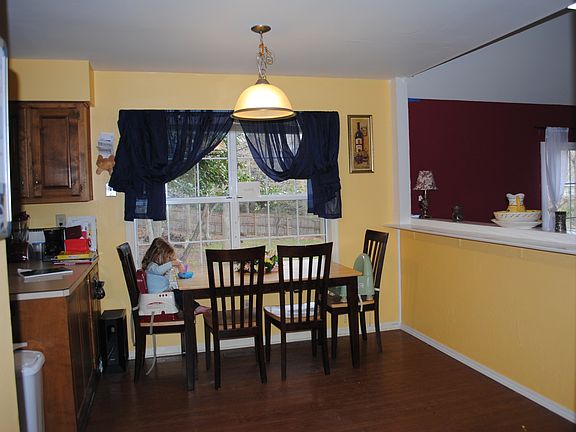 3rd image of 511 Musket Dr