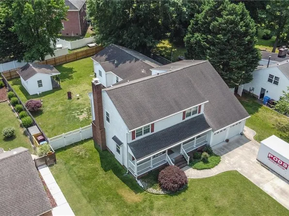 619 Emerald Ct, Chesapeake, VA 23320