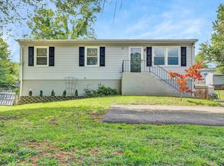 5353 Starkey Rd, Roanoke, VA 24018