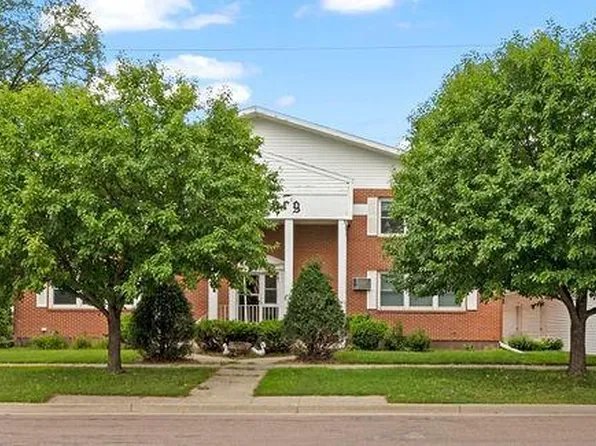 525 15th Ave N APT 3, Fargo, ND 58102
