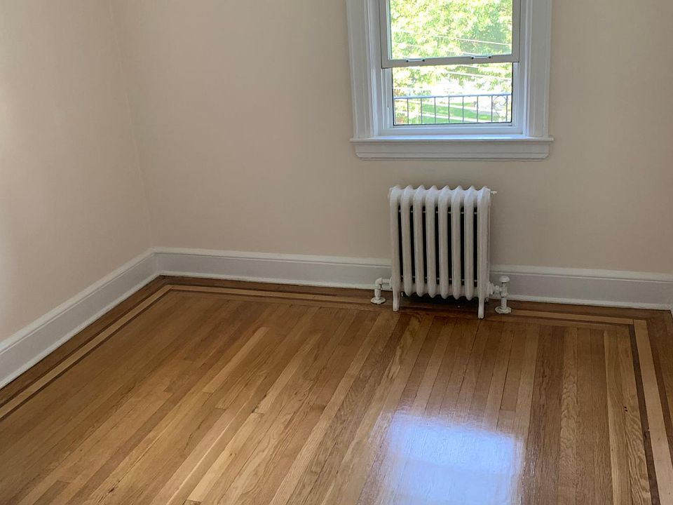 2nd image of 84 Leighton Ave #2FL