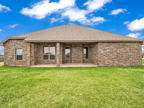 5th image of 13345 NE Clearwater Cir