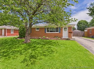 2412 Zurschmeide Dr, New Albany, IN 47150