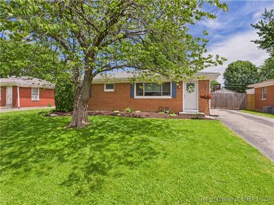 2412 Zurschmeide Drive, New Albany, IN, 47150