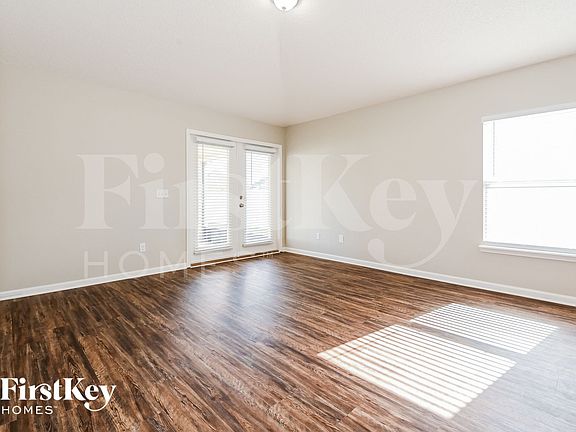 4th image of 3912 S Trapani Dr