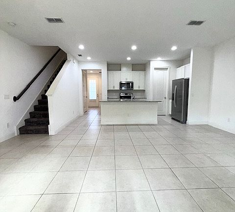 4th image of 15491 Sugar Citrus Dr