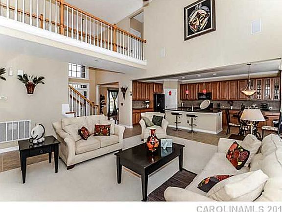 5th image of 7730 Horseshoe Creek Dr