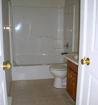 3rd image of 229 Peffer St