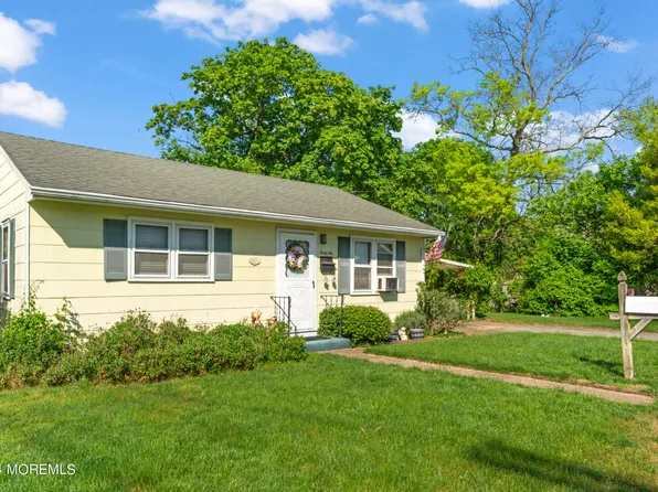46 Shell Street, Beachwood, NJ 08722