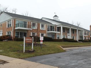 1305 W Main St APT 204, Lake Geneva, WI 53147