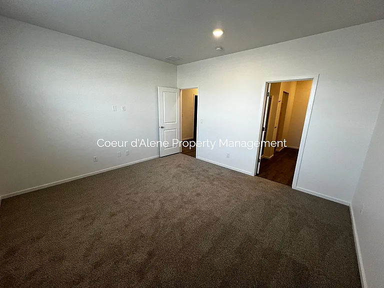 5212 E Aquila Ave — Photo 7