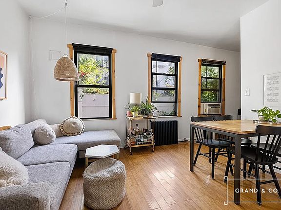 5th image of 164 Ainslie St APT 1
