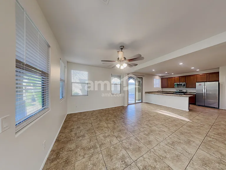 2865 S Hansen Dr — Photo 5