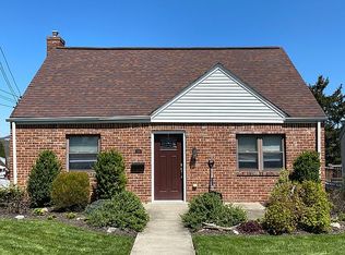 556 Garfield Ave, Carnegie, PA 15106